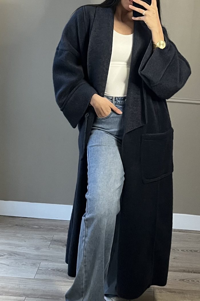 Manteau long bleu marine en laine