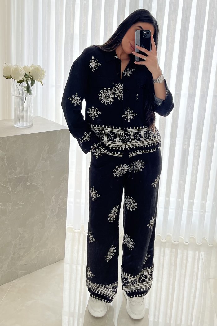 ENSEMBLE LOLA NOIR